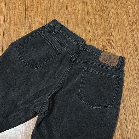 Vintage Black Wrangler Jorts Size 32 - Picture 2 of 7